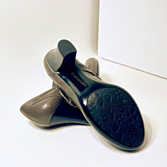 Naturalizer Verstood N5 Mary Janes - Picture 2 of 3